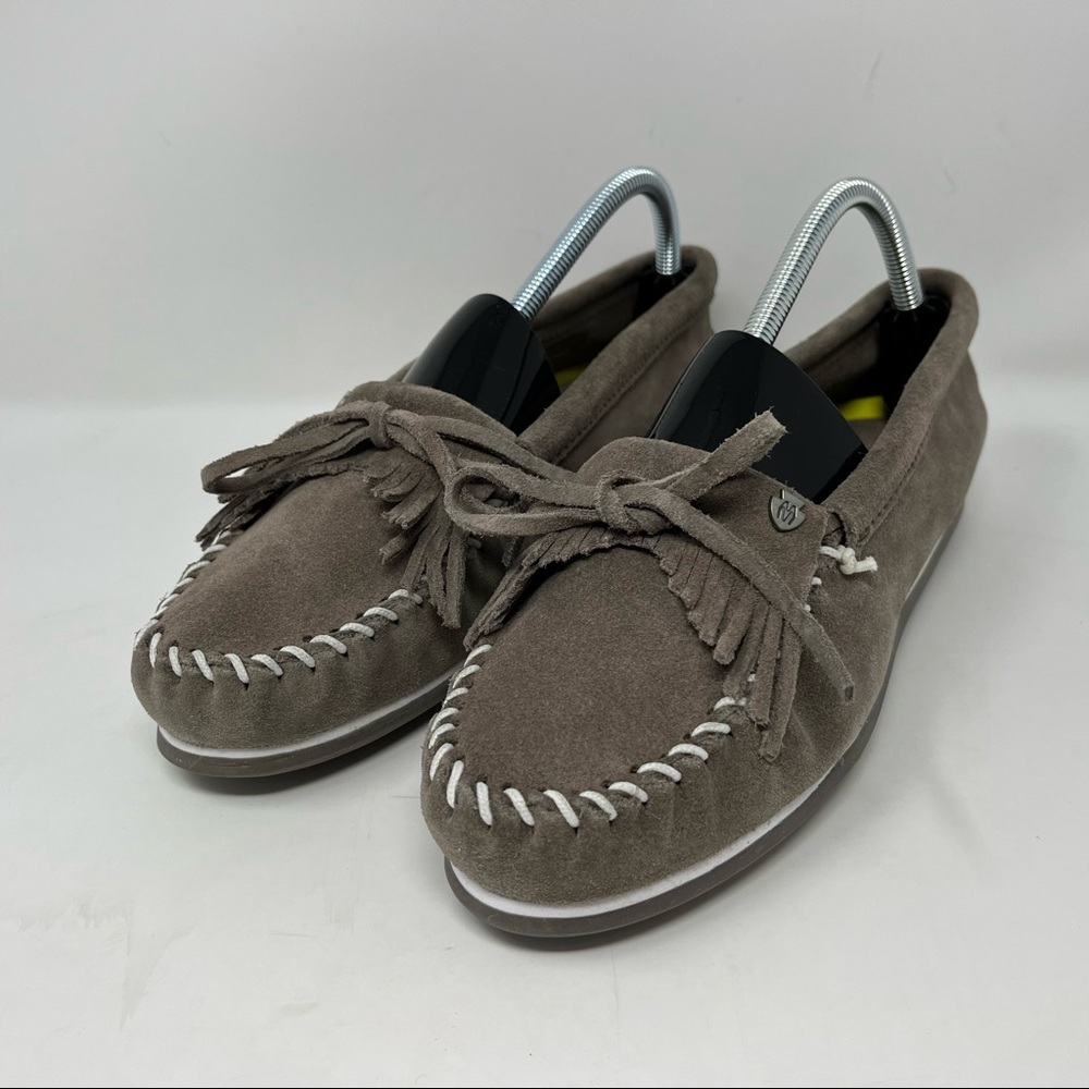Minnetonka Womens Moccasins Gray Suede Leather Slip On Slippers Size 9.5